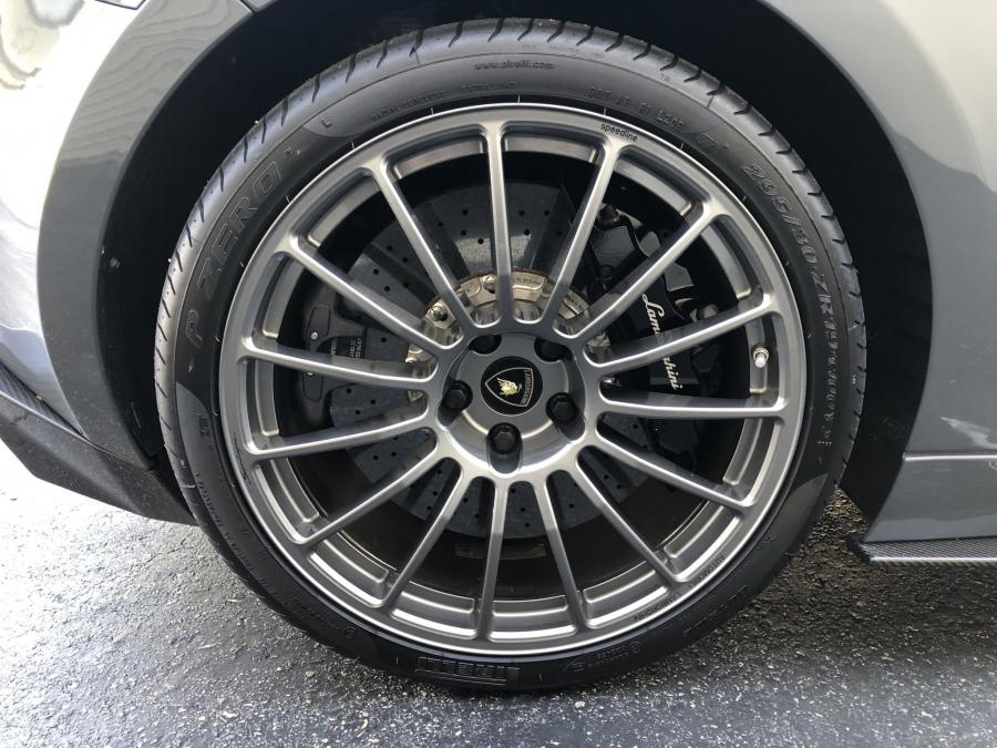 Колеса Lamborghini Gallardo Superleggera 2008 года  (фото 71 из 126)